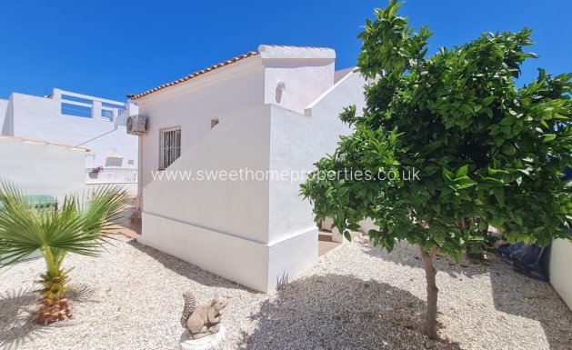 Resale - Villa - Playa Flamenca