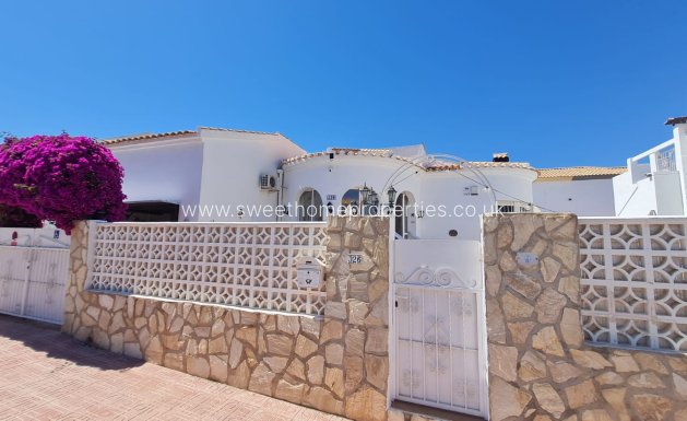 Resale - Villa - Playa Flamenca