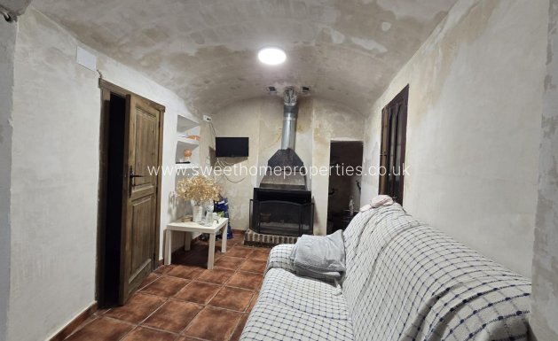 Reventa - Casa cueva - Algueña - Algüeña - La Romana