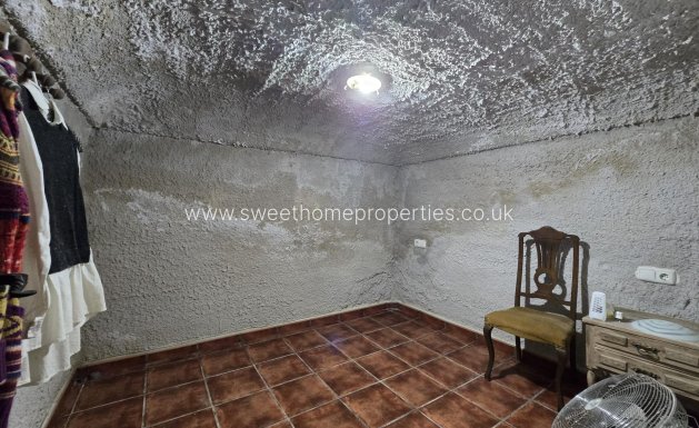 Reventa - Casa cueva - Algueña - Algüeña - La Romana