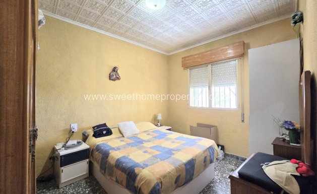 Resale - Country house - Salinas - Comunidad valenciana