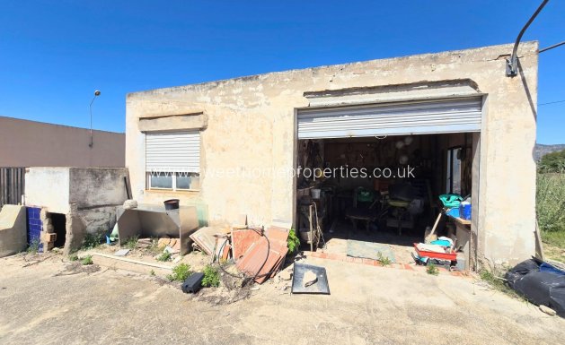 Resale - Country house - Salinas - Comunidad valenciana