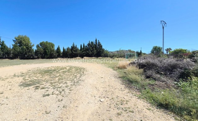 Resale - Country house - Salinas - Comunidad valenciana