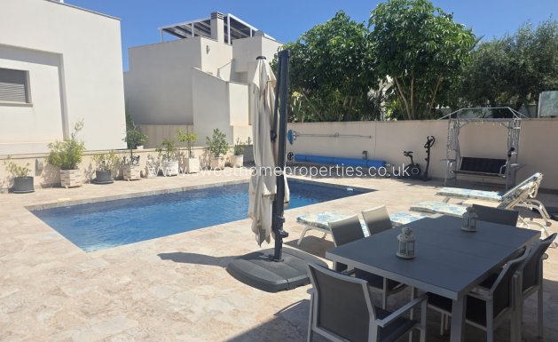 Herverkoop - Villa - San Miguel de Salinas