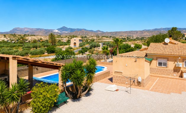 Reventa - Casa de campo - Macisvenda
