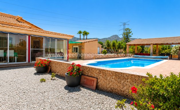 Reventa - Casa de campo - Macisvenda
