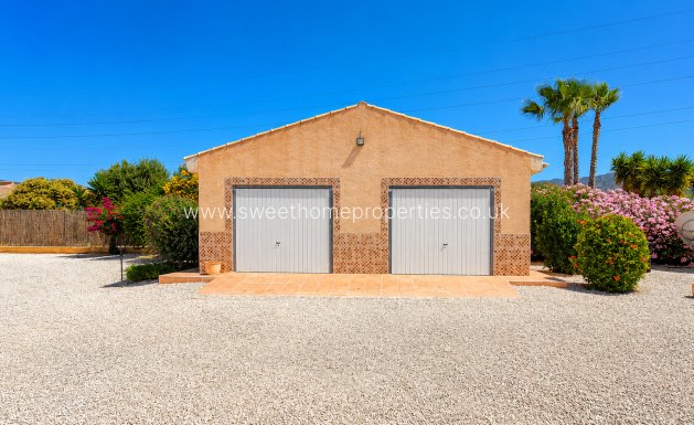 Reventa - Casa de campo - Macisvenda