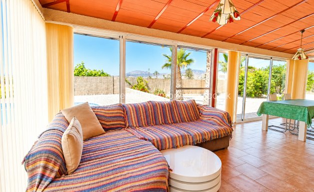 Reventa - Casa de campo - Macisvenda