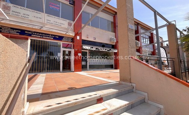 Resale - Commercial - Villamartin