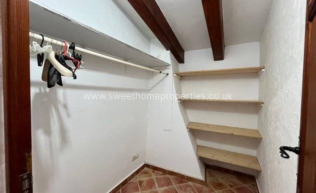 Resale - Country house - Pinoso