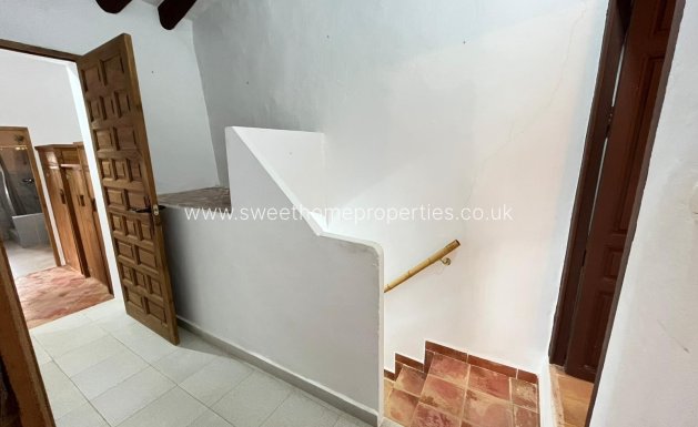 Resale - Country house - Pinoso