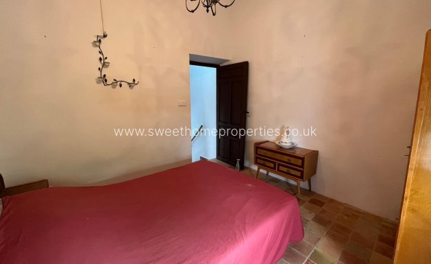 Resale - Country house - Pinoso