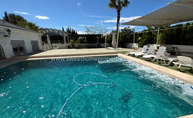 Reventa - Casa de campo - Sax