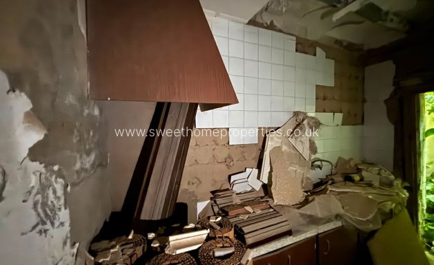 Resale - Town house - Sax
