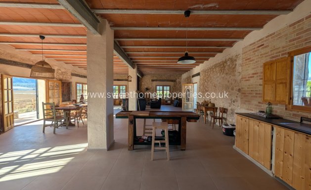 Resale - Country house - Salinas
