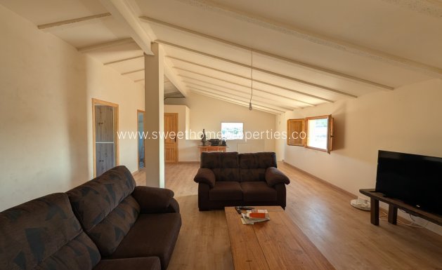 Resale - Country house - Salinas