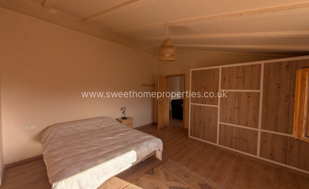 Resale - Country house - Salinas