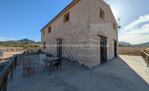 Resale - Country house - Salinas
