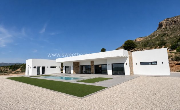 Obra nueva - Casa de campo - La Romana