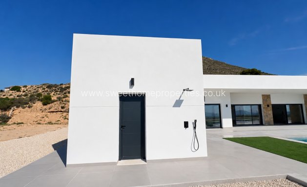 Obra nueva - Casa de campo - La Romana