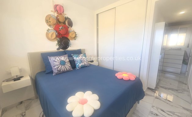 Resale - Apartment - Villamartin