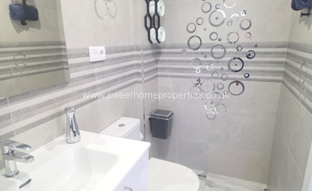 Resale - Apartment - Villamartin