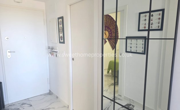 Resale - Apartment - Villamartin