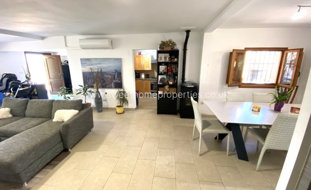 Reventa - Casa de campo - Sax