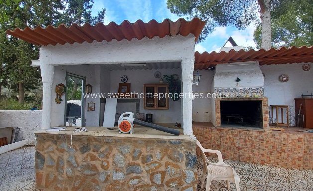 Resale - Country house - Sax