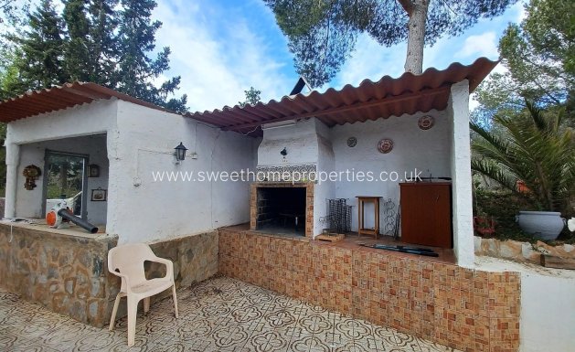 Resale - Country house - Sax