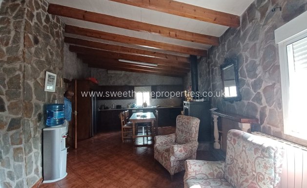 Resale - Country house - Sax