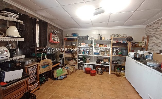 Resale - Country house - Sax