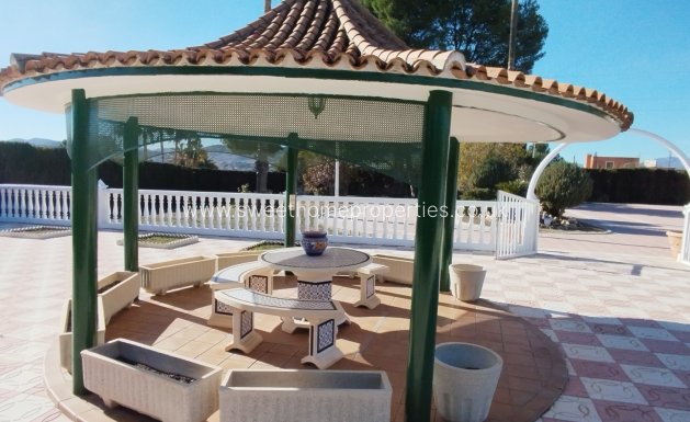 Reventa - Casa de campo - Sax