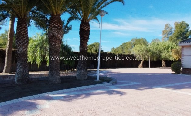 Reventa - Casa de campo - Sax