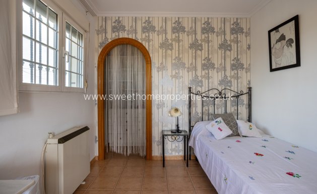 Resale - Country house - Elche - La Hoya