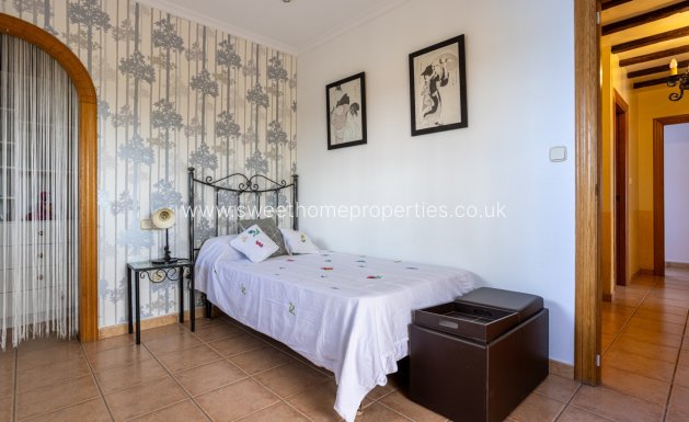 Resale - Country house - Elche - La Hoya