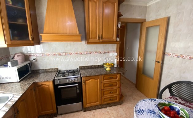 Resale - Country house - Sax