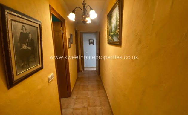 Resale - Country house - Sax