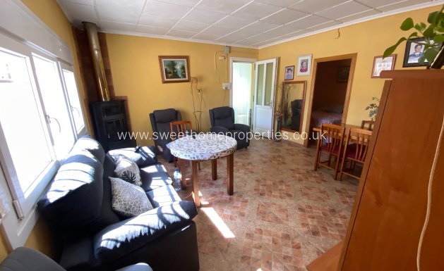 Resale - Country house - Sax