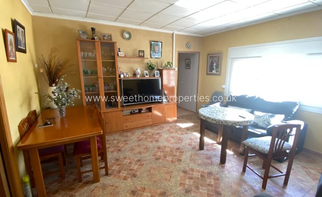 Resale - Country house - Sax