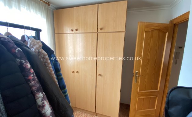 Resale - Town house - Sax