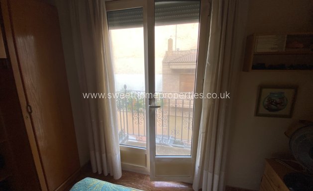 Resale - Town house - Sax