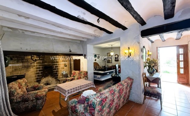 Reventa - Casa de campo - Algueña - ALGEÑA
