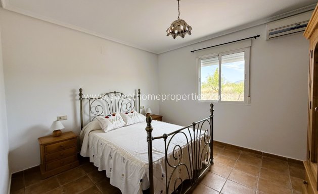 Reventa - Casa de campo - Monovar - MONOVAR