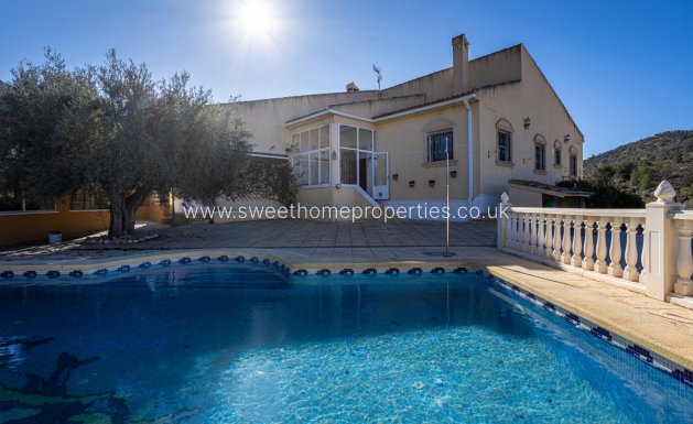 Resale - Country house - La Zarza
