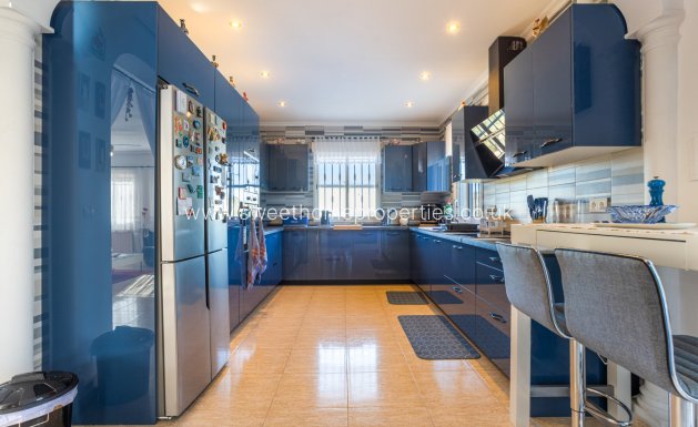 Resale - Country house - La Zarza