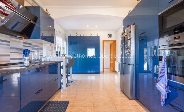 Resale - Country house - La Zarza