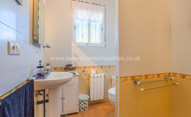 Resale - Country house - La Zarza
