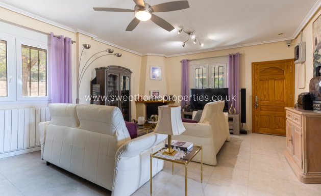 Resale - Country house - La Zarza