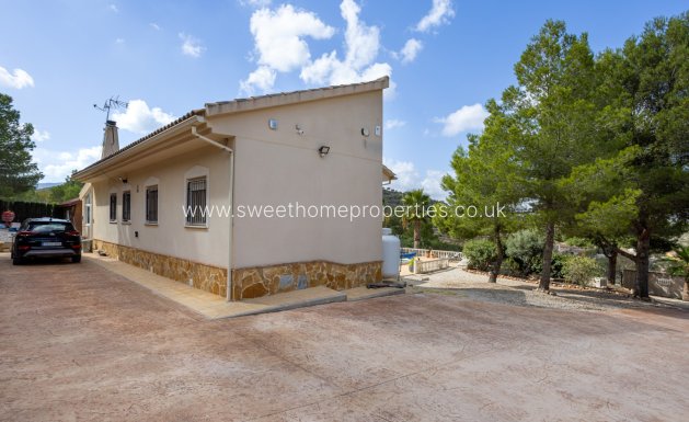 Resale - Country house - La Zarza